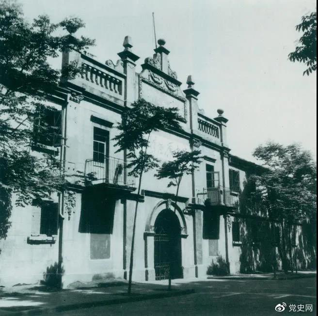 1927年4月27日，中國共產(chǎn)黨第五次全國代表大會在武漢召開。圖為大會舉行開幕式的地方。